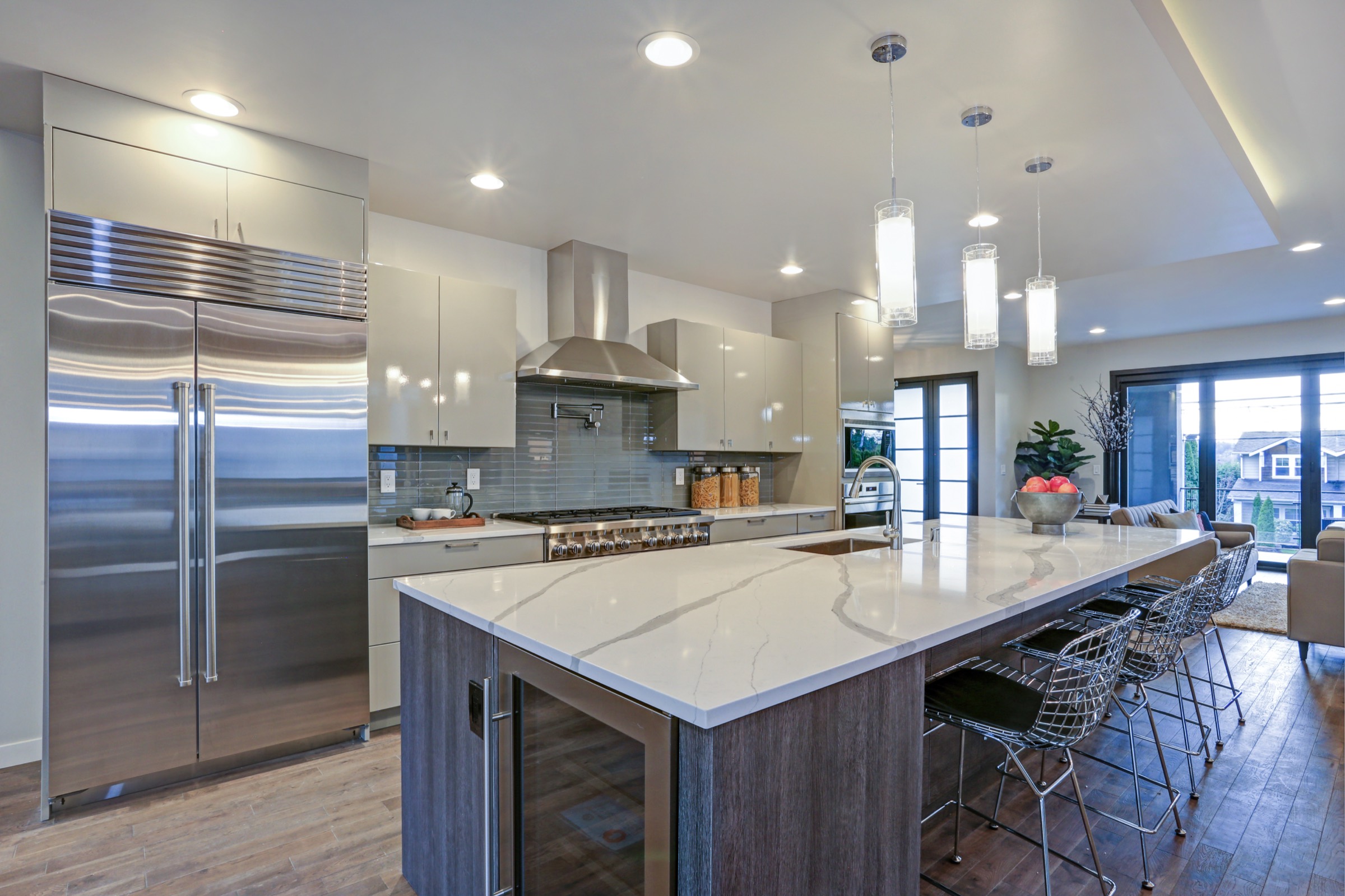 Kitchen and bath quartz countertop